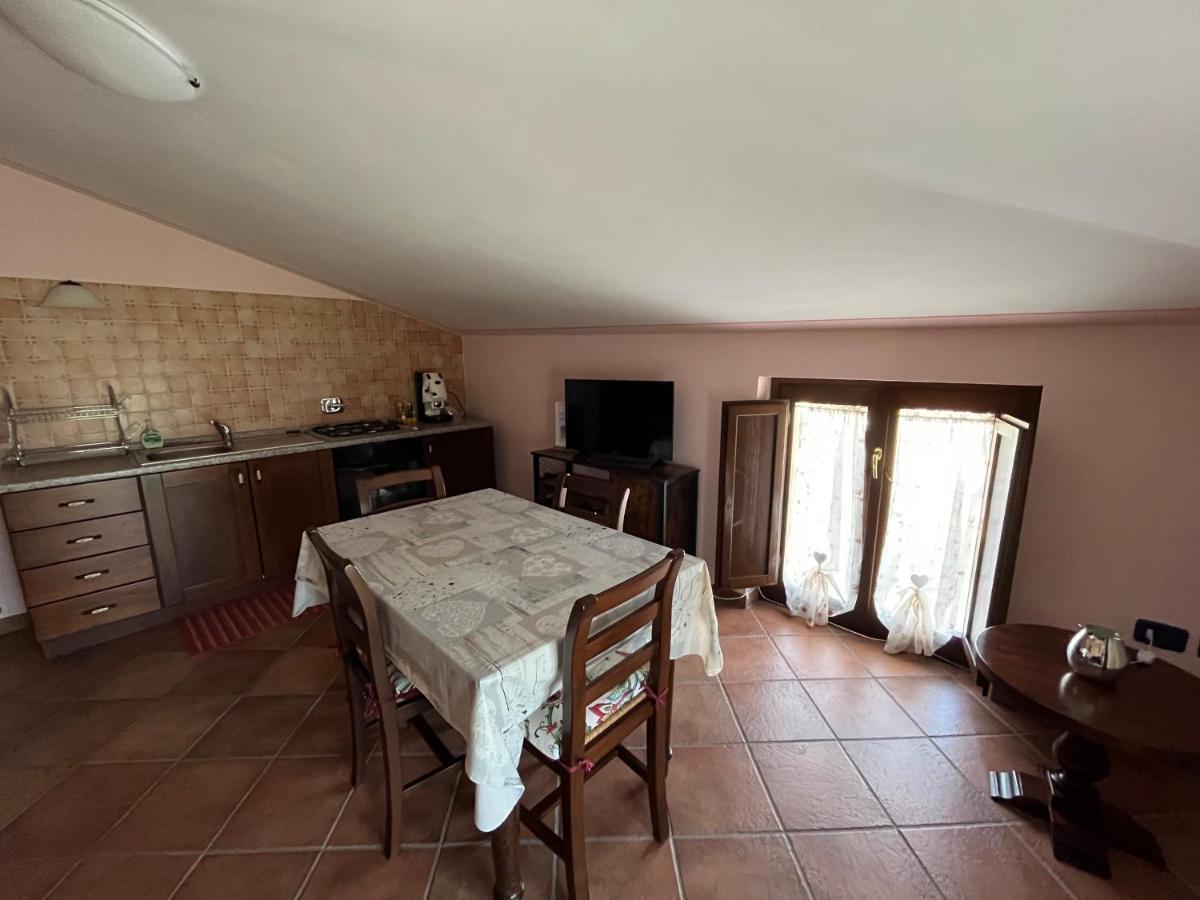 Casa Vacanze Vecchio Frantoio Residenza Leccino สโปเลโต ภายนอก รูปภาพ