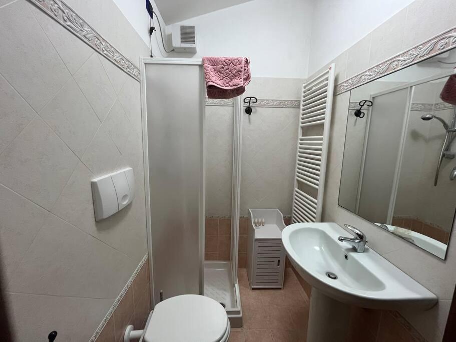 Casa Vacanze Vecchio Frantoio Residenza Leccino สโปเลโต ภายนอก รูปภาพ
