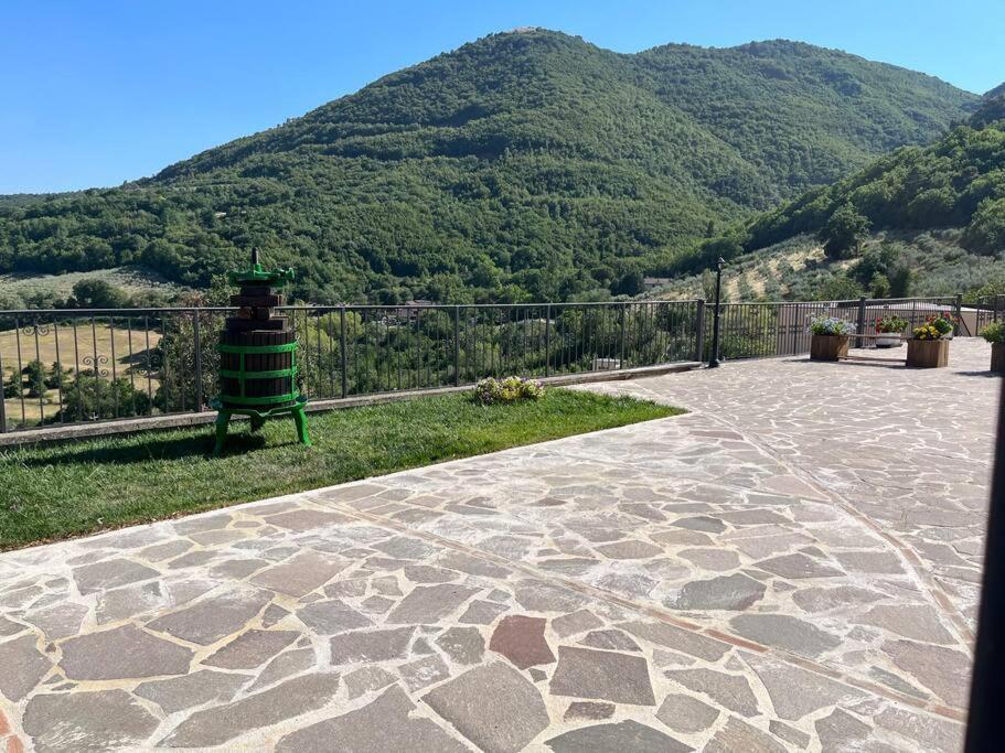 Casa Vacanze Vecchio Frantoio Residenza Leccino สโปเลโต ภายนอก รูปภาพ