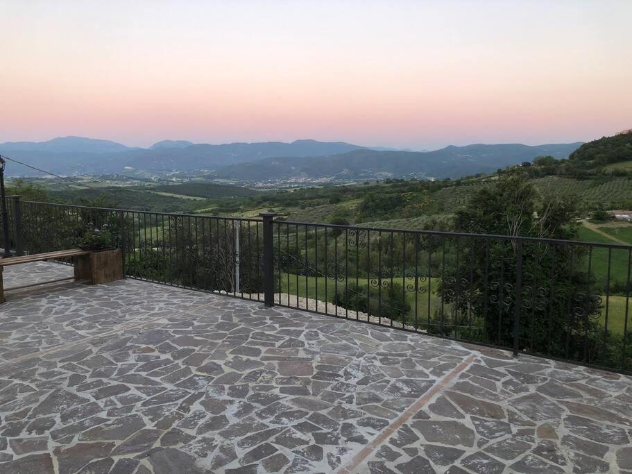 Casa Vacanze Vecchio Frantoio Residenza Leccino สโปเลโต ภายนอก รูปภาพ
