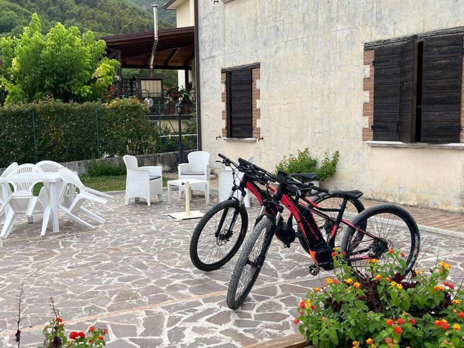 Casa Vacanze Vecchio Frantoio Residenza Leccino สโปเลโต ภายนอก รูปภาพ